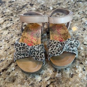 SZ 8 BLOWFISH LITTLE GIRL SANDALS LIKE NEW CONDITION
